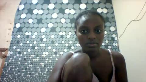 Snapshot of liligal chatting on 4, 7, 2026 liligal online show from 4, 7, 2026