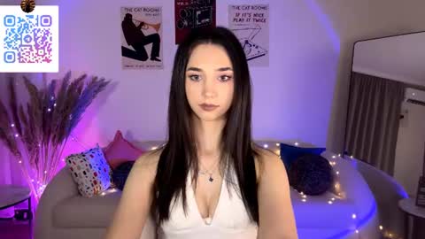 Lina online show from 9, 7, 2026