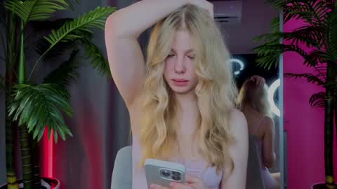 lililok101 online show from 26, 2, 2026