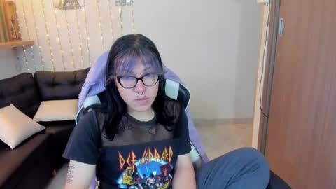 lilith  online show from 11, 4, 2026