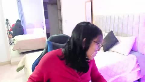 lilith  online show from 20, 4, 2026