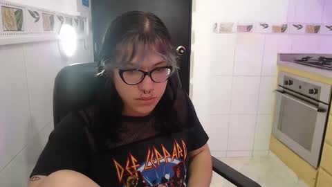 lilith  online show from 28, 4, 2026