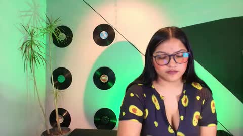 Lilith and Khloe  online show from 24, 2, 2026