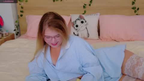 Lilith Bonheur online show from 23, 11, 2025