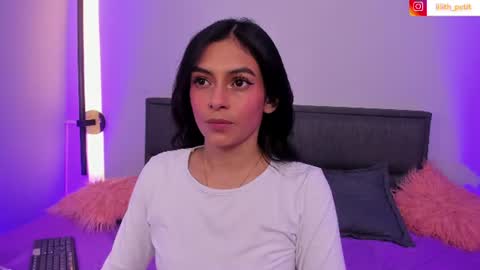 Lili petit  online show from 18, 7, 2026