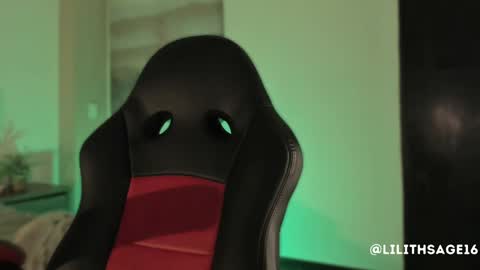 lilith_sage_ online show from 1, 10, 2025