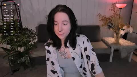 Snapshot of lilithlunna chatting on 20, 9, 2025 Lilith online show from 20, 9, 2025