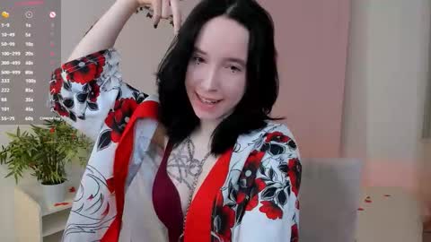 Snapshot of lilithlunna chatting on 19, 10, 2025 Lilith online show from 19, 10, 2025