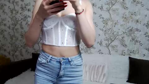 Snapshot of lilithmoonx_ chatting on 15, 3, 2026 lilithmoonx_ online show from 15, 3, 2026