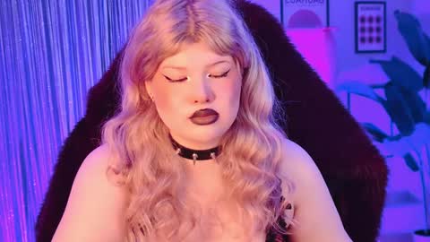 LilithNelson online show from 28, 4, 2026