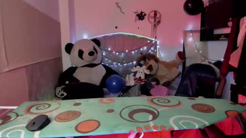 lilithsabeth online show from 10, 1, 2026