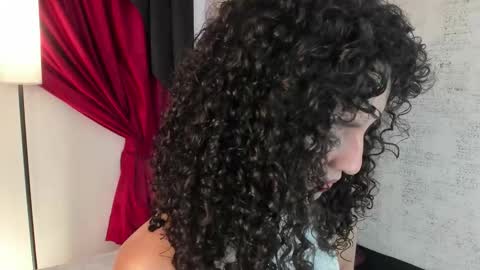 Snapshot of lilithsteinberg chatting on 28, 11, 2025 jessi 3 online show from 28, 11, 2025