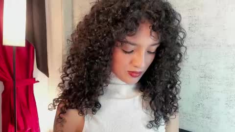 Snapshot of lilithsteinberg chatting on 5, 2, 2026 jessi 3 online show from 5, 2, 2026