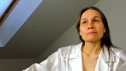 lillian_white1 online show from 1, 2, 2025