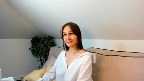 lillian_white1 online show from 27, 2, 2025