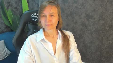 lillian_white1 online show from 27, 9, 2025