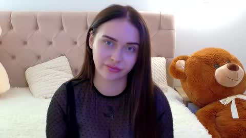 Snapshot of lilliana_moon chatting on 13, 9, 2025 lilliana_moon online show from 13, 9, 2025