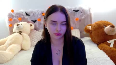 Snapshot of lilliana_moon chatting on 4, 11, 2025 lilliana_moon online show from 4, 11, 2025