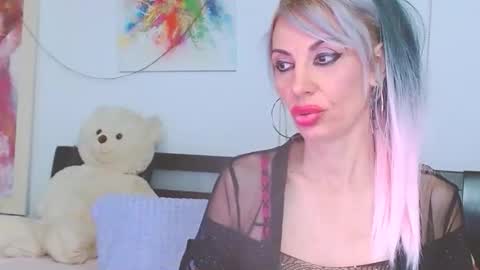 Lara online show from 19, 3, 2026