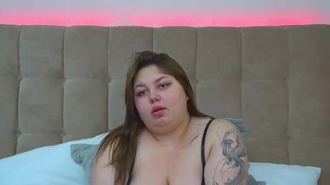 LillianHaig online show from 10, 2, 2025