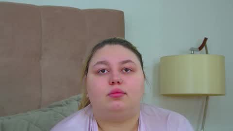 LillianHaig online show from 8, 2, 2026