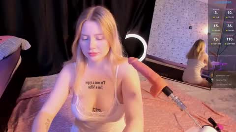 lillie_berry online show from 14, 12, 2025