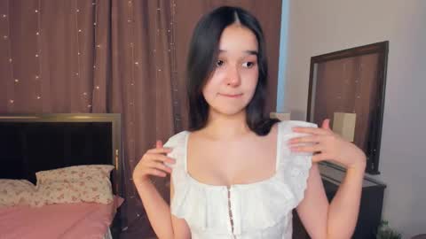 Snapshot of lilliecelina chatting on 5, 3, 2026 Celina Lillie online show from 5, 3, 2026