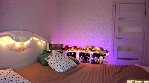 LilliMoore online show from 19, 4, 2026