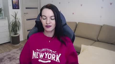 Snapshot of lilliyves chatting on 31, 5, 2026 lilliyves online show from 31, 5, 2026