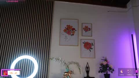 Snapshot of lilly_dollss chatting on 3, 5, 2026 Sofia online show from 3, 5, 2026