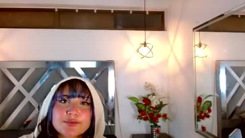   online show from 4, 8, 2026