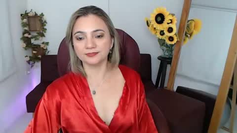 Snapshot of lilly_milf chatting on 26, 6, 2026 Lilly online show from 26, 6, 2026