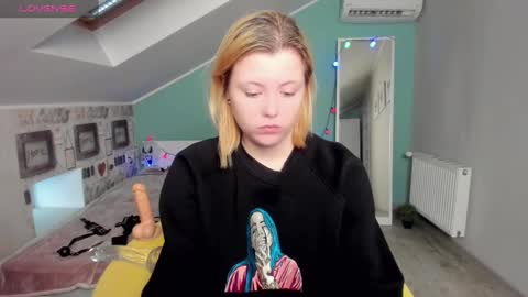 Snapshot of lillydepp chatting on 13, 12, 2024 Lilly Depp online show from 13, 12, 2024