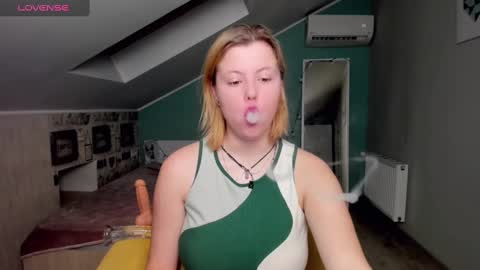 Snapshot of lillydepp chatting on 17, 12, 2024 Lilly Depp online show from 17, 12, 2024