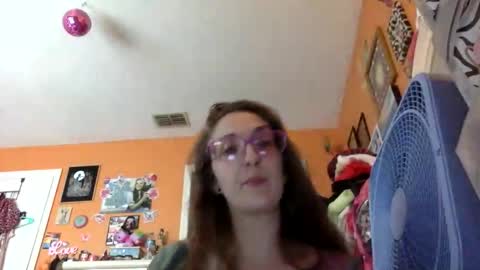 hi guys im back on here 3 online show from 29, 4, 2026