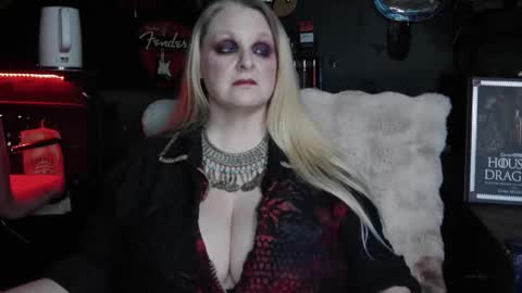 Snapshot of lillyth chatting on 7, 1, 2026 Lillyth Eden online show from 7, 1, 2026