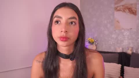 Lilly Thompson  online show from 8, 7, 2026