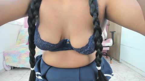 lillyy16 online show from 25, 4, 2026