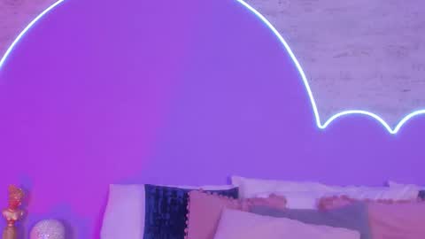 Lilou online show from 15, 10, 2025