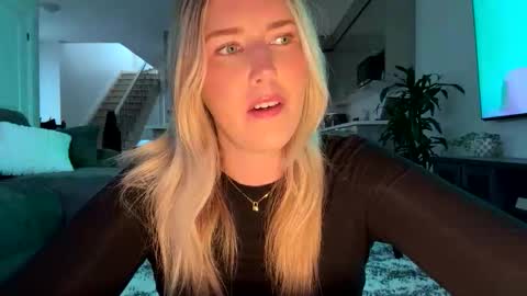 Ava online show from 30, 4, 2026