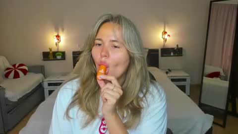 Lily online show from 20, 7, 2026