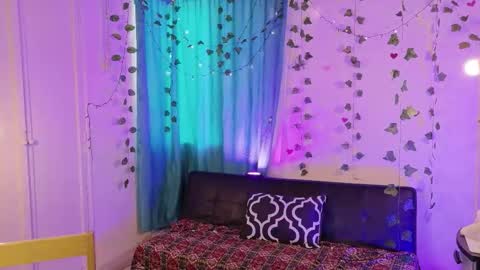 Fansly LilyBunny- help me reach 50 thumbs up online show from 15, 9, 2025