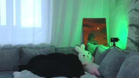 Lily online show from 19, 1, 2025