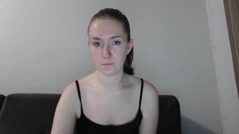 lily_love_x online show from 14, 10, 2025
