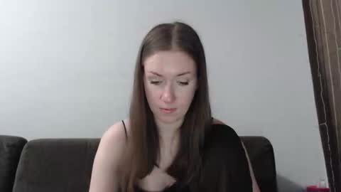 lily_love_x online show from 19, 3, 2026