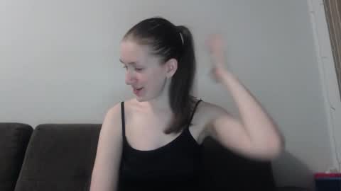 lily_love_x online show from 24, 4, 2026