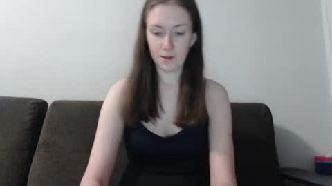 lily_love_x online show from 28, 4, 2026