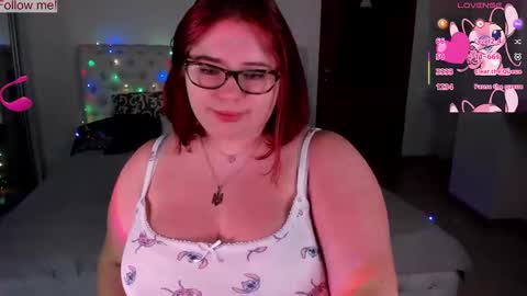 Snapshot of lily_lu_one chatting on 26, 9, 2025 Elina online show from 26, 9, 2025