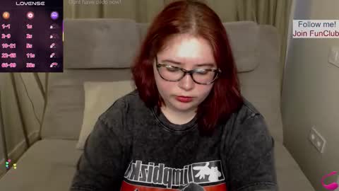 Snapshot of lily_lu_one chatting on 22, 11, 2025 Elina online show from 22, 11, 2025