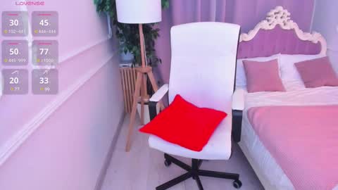 Lily online show from 6, 3, 2025